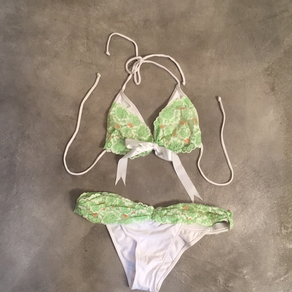 Beach Bunny lace bikini